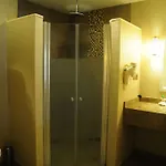 Hotel Deluxe