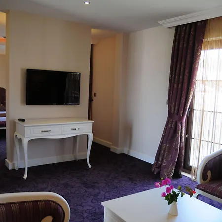 Otel Deluxe 4*