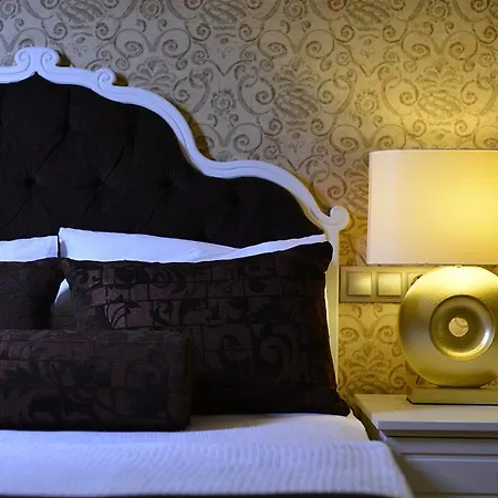 Hotel Deluxe 4*