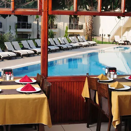 Deluxe Hotel