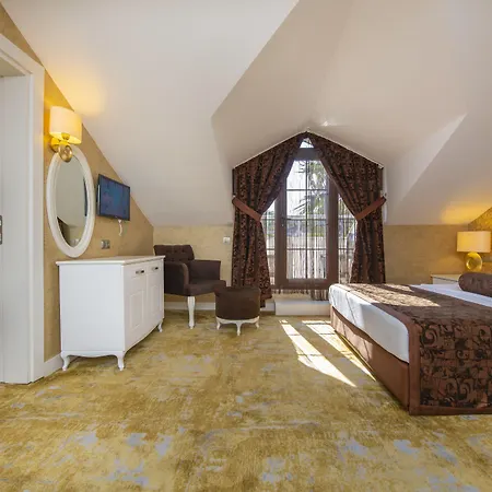 Deluxe אולודניץ