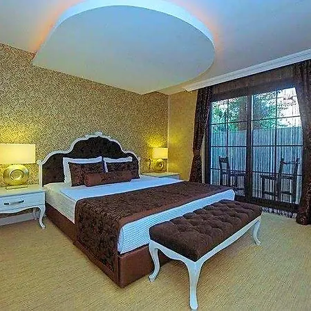 Deluxe 4* אולודניץ