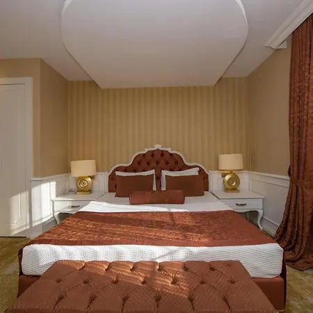 Deluxe Szálloda